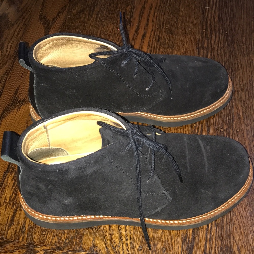 Samuel Hubbard Women’s Black Suede chukka boots